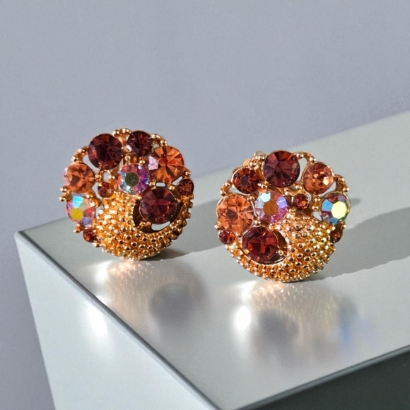 Lisner Jewelry Jewelry - Lisner Vintage Elegant Gold and Brown Crystal  Clip On Earrings